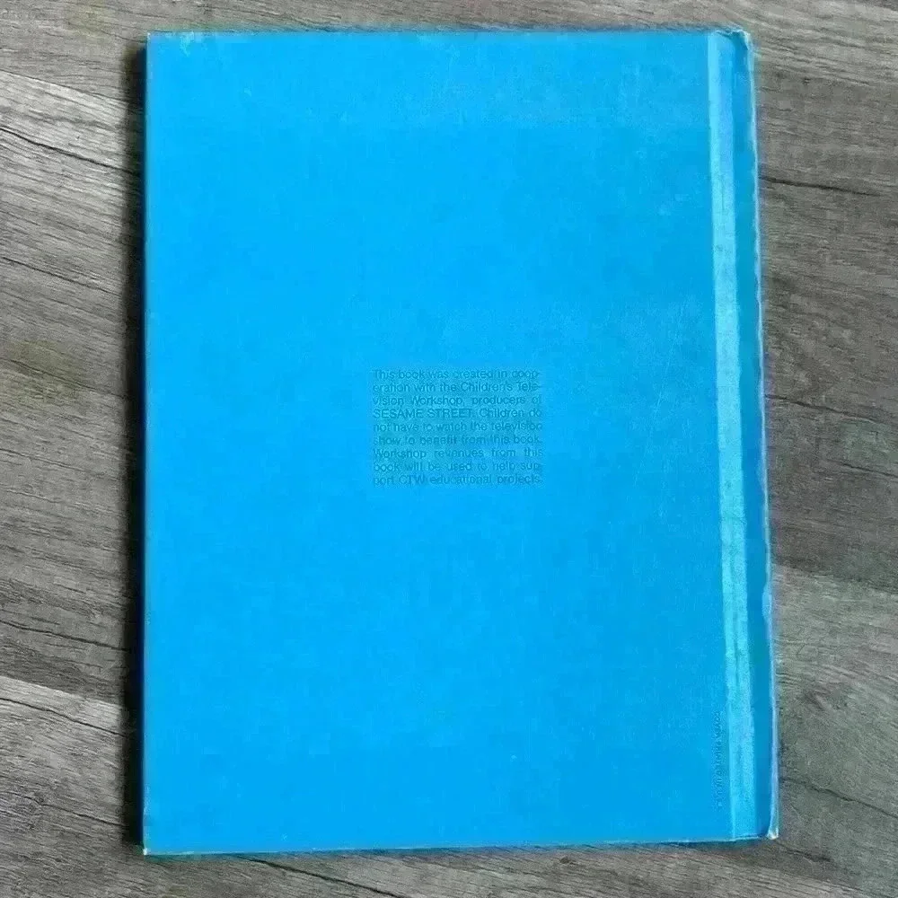 📚 Vintage Sesame Street Hardcover Children’s Book - Picture 2 of 2